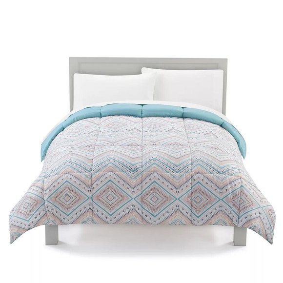 KING The Big One Down Alternative Reversible Comforter - Diamond Geo - Picture 1 of 1